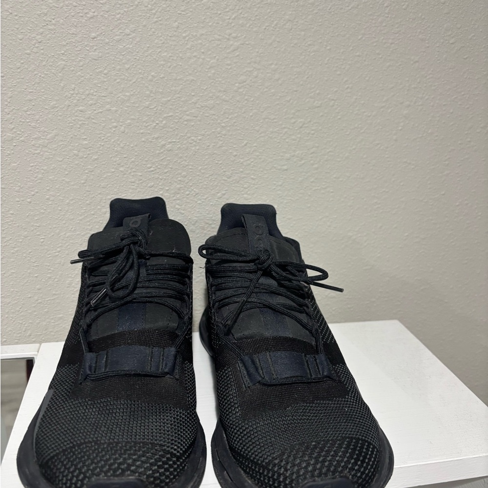 On Cloud-Cloud Nova Black Athletic Shoes - Picture 2 of 5